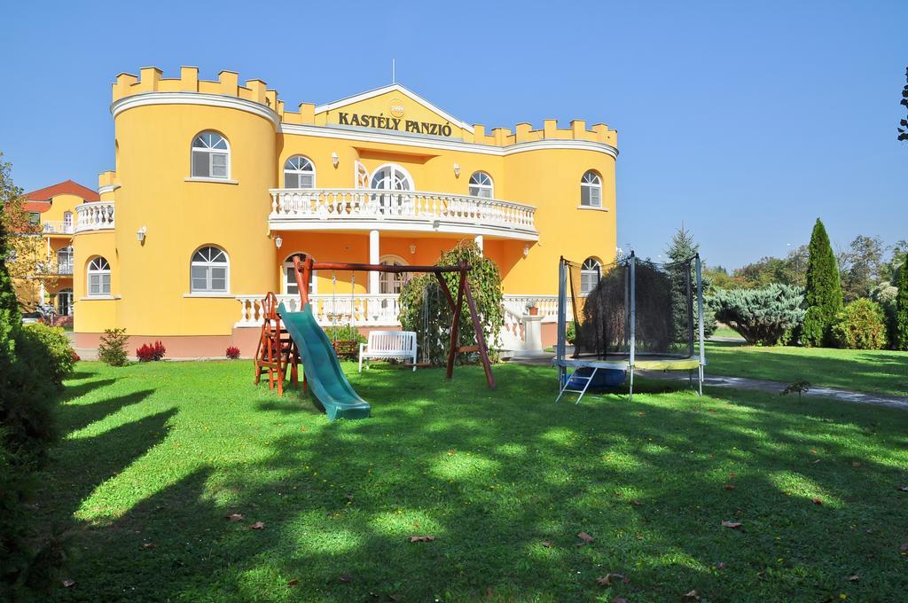 Kastely Panzio 호텔 Hajdúszoboszló 외부 사진